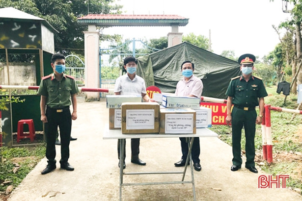 Ngành GD&ĐT Hà Tĩnh ủng hộ gần 2,5 tỷ đồng phòng, chống dịch Covid-19