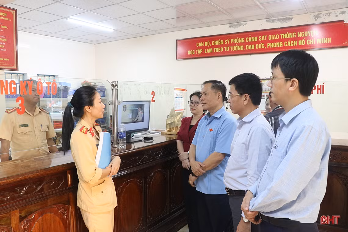 Đoàn ĐBQH Hà Tĩnh nêu cao trách nhiệm, làm tốt vai trò cầu nối với cử tri