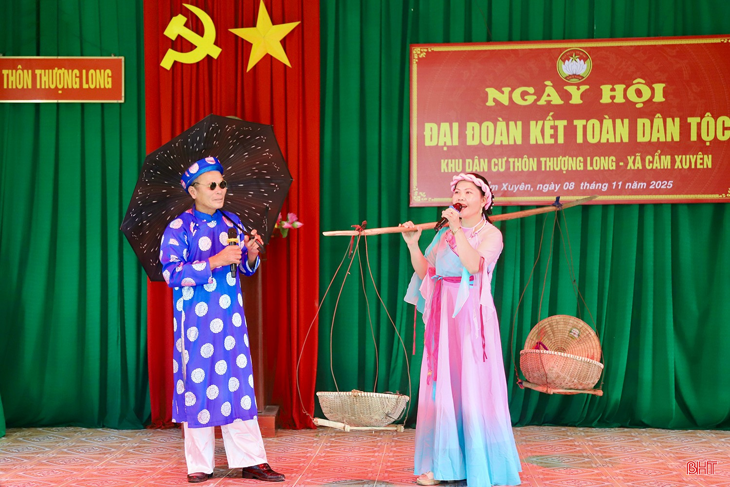 Các tiết mục văn nghệ tại ngày hội.