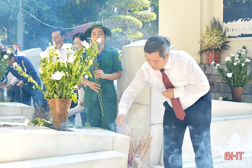 Hà Tĩnh tổ chức nhiều hoạt động tri ân các anh hùng, liệt sỹ