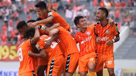 Chính thức: Tạm hoãn vòng 12 V.League