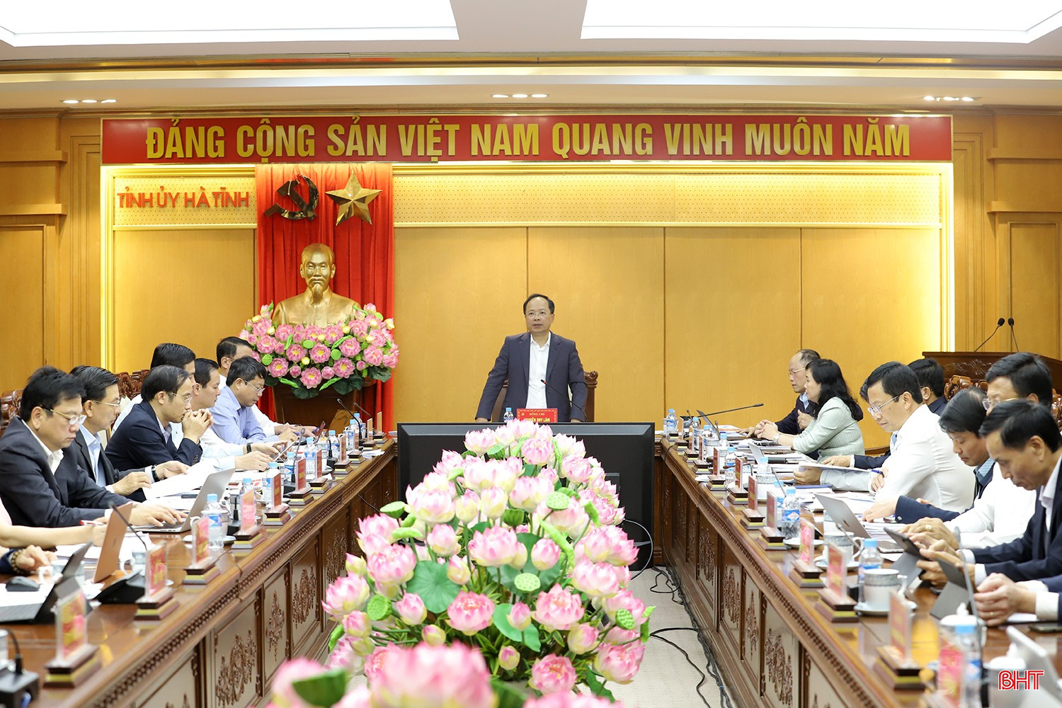 bqbht_br_hop-ban-thuong-vu.jpg