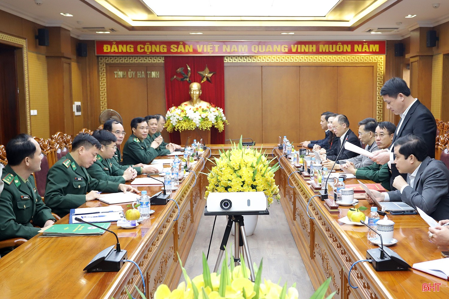 bqbht_br_xuan-bien-phong-am-long-dan-ban-01.jpg