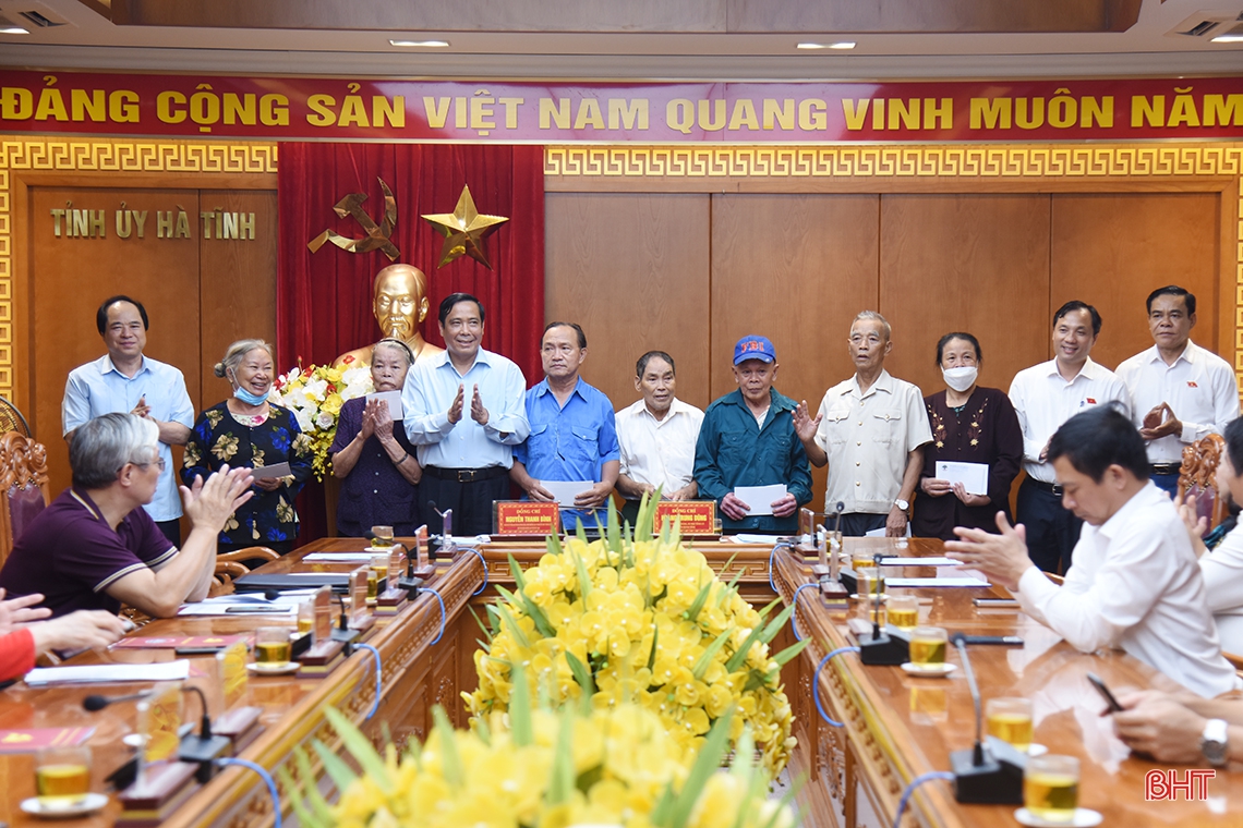 Tiếp tục quan tâm, thực hiện tốt công tác chăm sóc người cao tuổi ở Hà Tĩnh