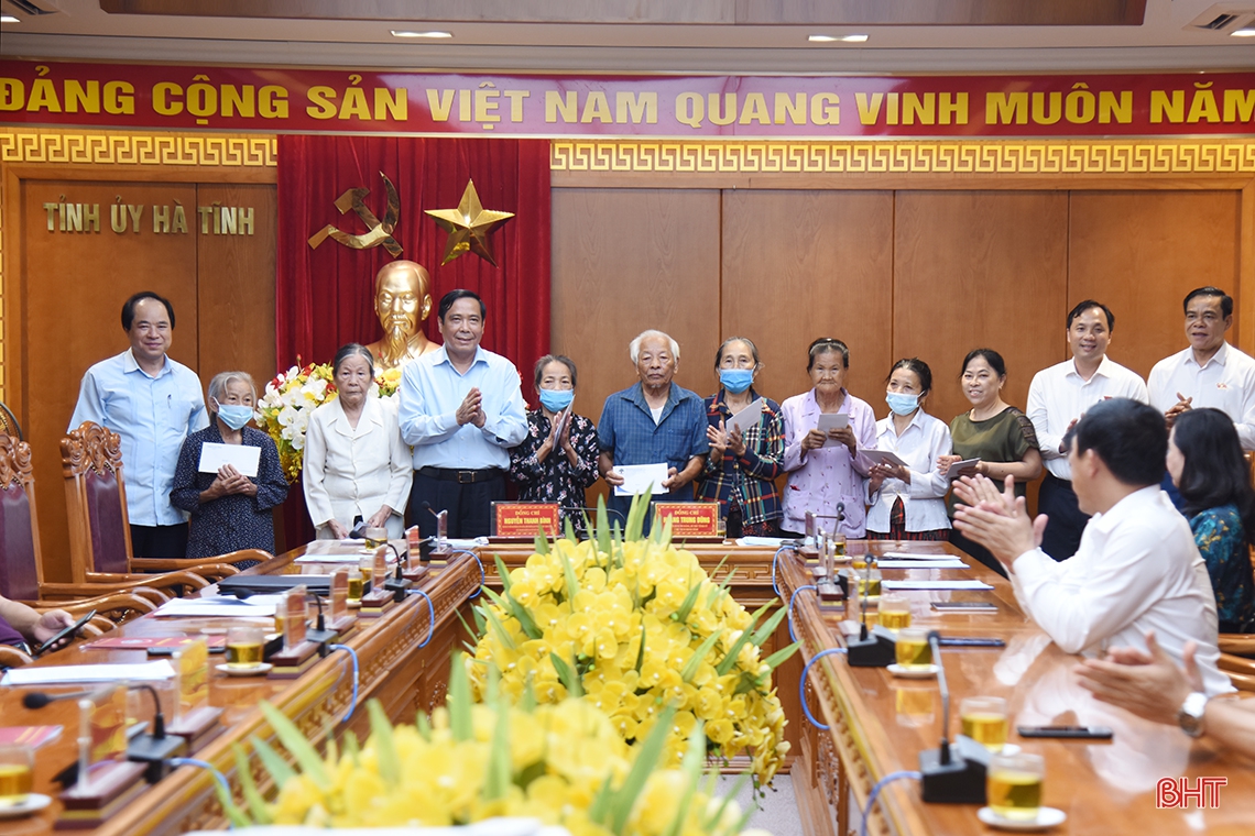 Tiếp tục quan tâm, thực hiện tốt công tác chăm sóc người cao tuổi ở Hà Tĩnh
