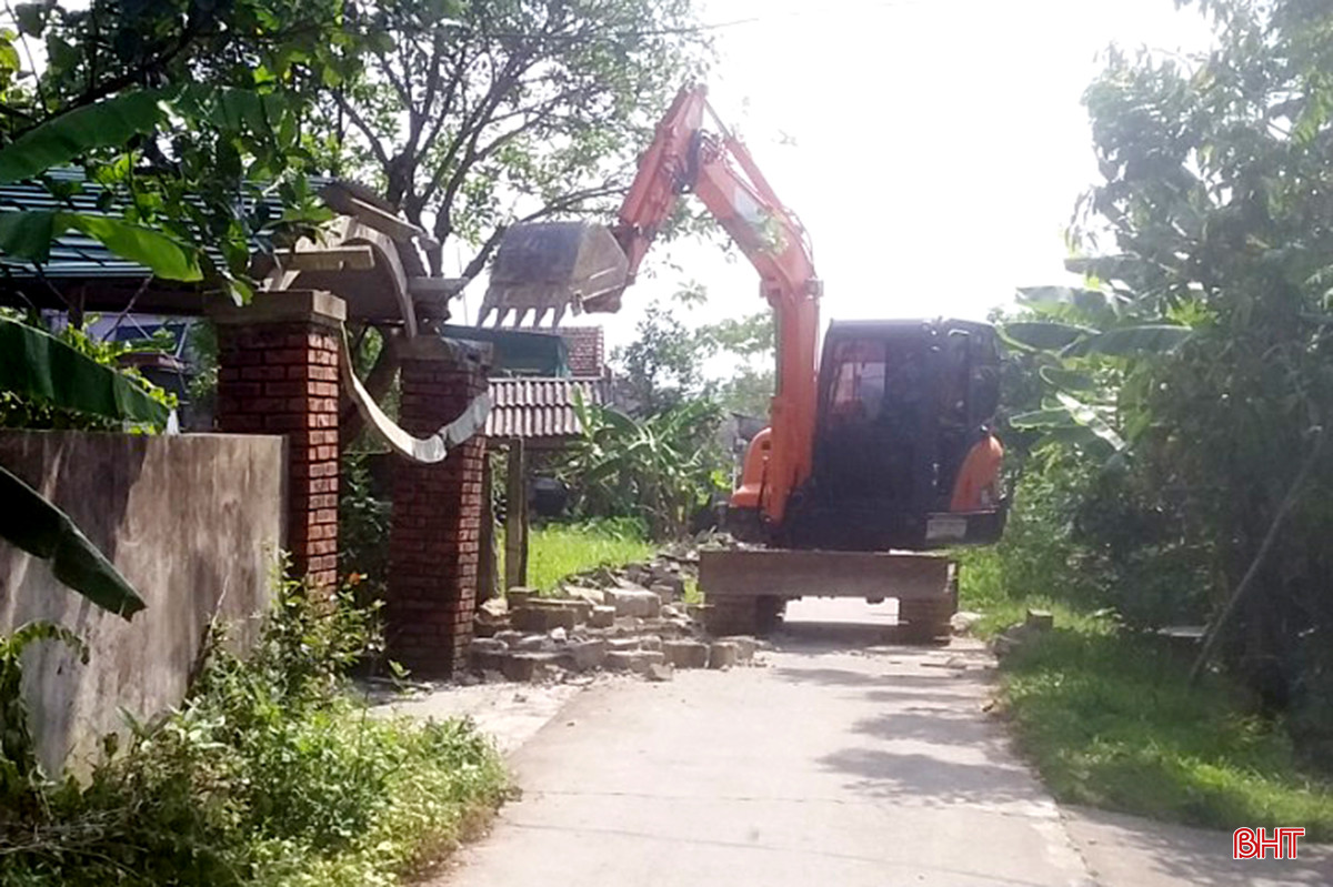 A-Hiến đất (1).jpg