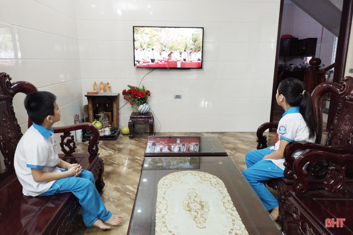Hà Tĩnh khai giảng năm học mới, truyền hình trực tiếp từ Trường THCS Lê Văn Thiêm