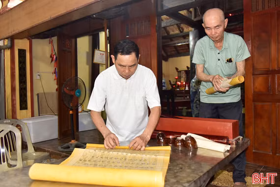 Khám phá 17 sắc phong lưu giữ tại nhà thờ họ ở Nam Hồng Lĩnh