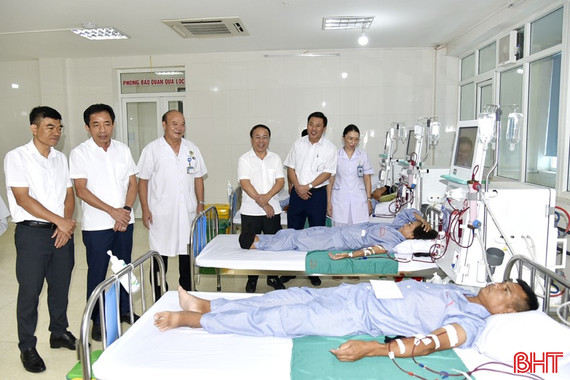 Trung tâm Y tế Hồng Lĩnh khai trương đơn nguyên thận nhân tạo
