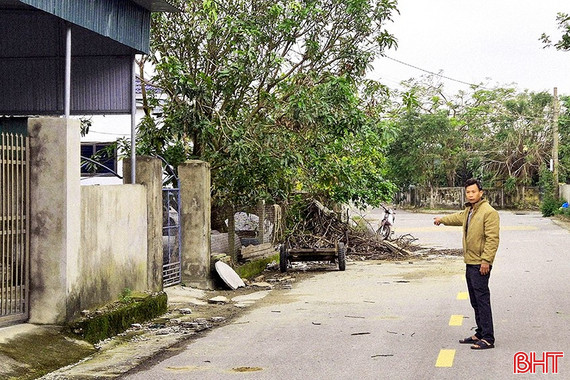 Cần sớm cấp “sổ đỏ” cho 3 hộ dân ở xã Lộc Hà sau đổi đất làm đường