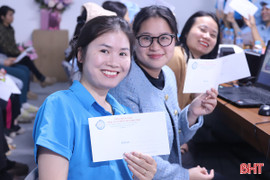 Ngày lễ 8/3 ngập tràn niềm vui của những nữ công nhân Hà Tĩnh