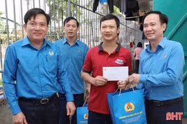 Công đoàn Hà Tĩnh hỗ trợ người lao động các tỉnh vùng lũ miền Bắc