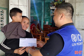 Chung tay mang hơi ấm đến người nghèo