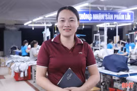 Nữ tổ trưởng xưởng may “Giỏi việc nước - đảm việc nhà” toàn quốc