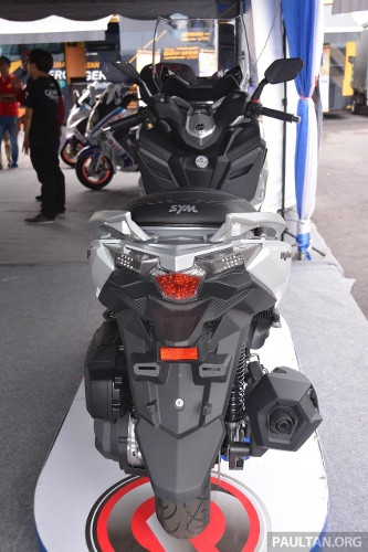 sym trinh lang xe ga co lon 300 phan khoi