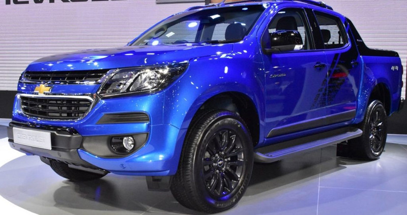 chiem nguong chevrolet colorado high country storm 2017