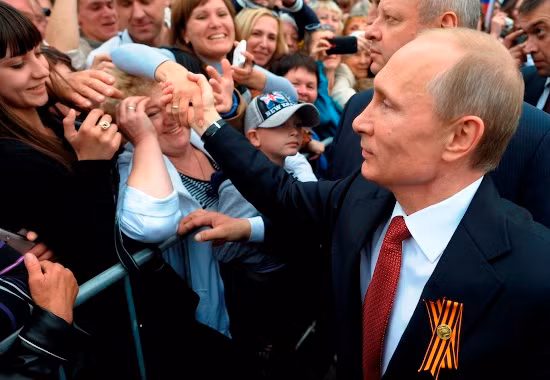 82 nguoi dan nga hai long ve tong thong putin