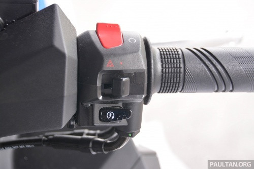 sym trinh lang xe ga co lon 300 phan khoi