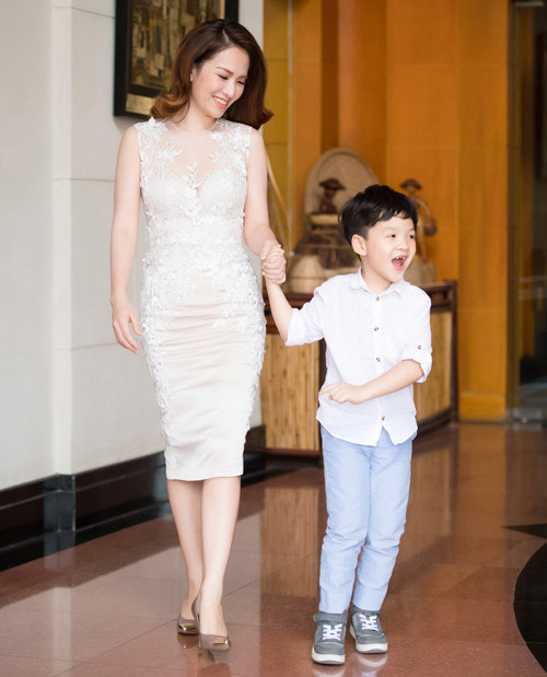 10 my nhan viet mac dep nhat tuan