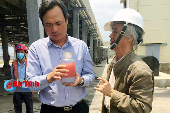 vet nuoc hong vua xuat hien o cang son duong la do tao no hoa