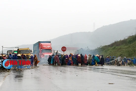 can tro giao thong gay ach tac ql 1a la vi pham phap luat