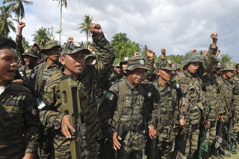 the gioi ngay qua philippines mo rong chien dich giai cuu con tin nguoi viet nam
