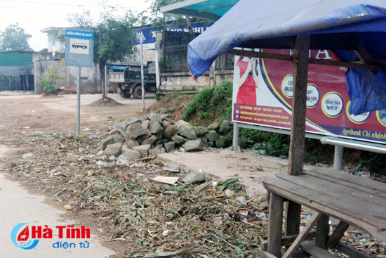 diem cho xe buyt bien thanh noi ban hang