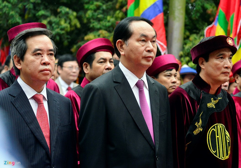 chu tich nuoc dang huong tuong niem cac vua hung