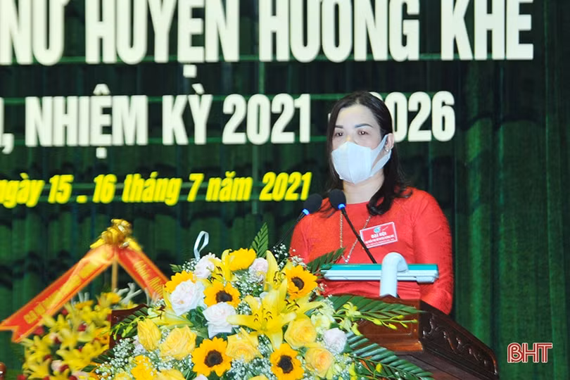 Bà Trương Thị Hằng tái cử Chủ tịch Hội LHPN huyện Hương Khê