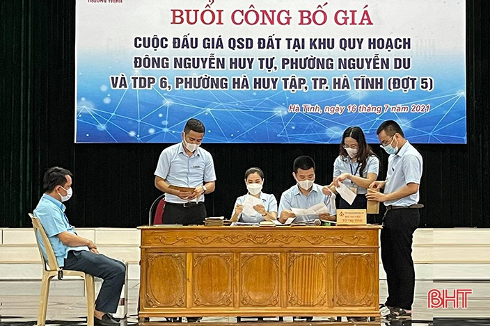 Hà Tĩnh thu ngân sách 9 tháng đạt hơn 11,5 nghìn tỷ đồng