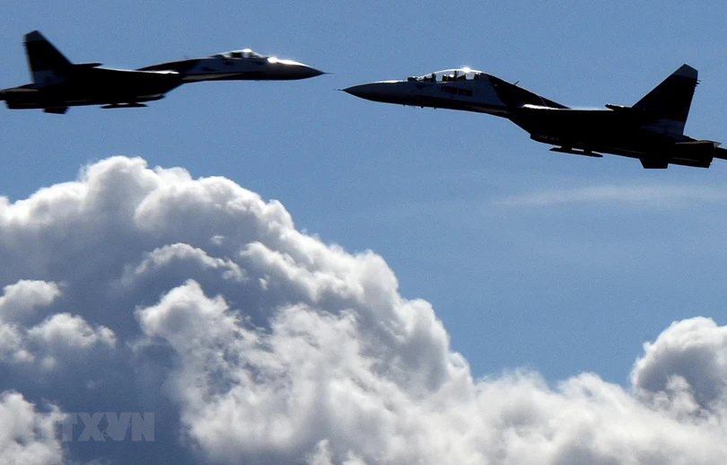 Chiến đấu cơ Nga xuất kích chặn máy bay do thám Mỹ trên Biển Đen