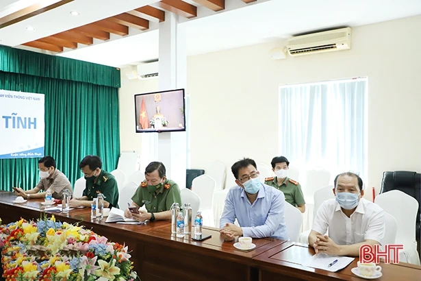 Hà Tĩnh mạnh tay xử lý vi phạm hoạt động tàu cá, cùng cả nước khắc phục “thẻ vàng”