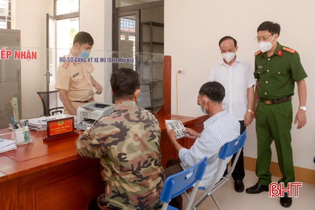 Công an Hương Sơn khai trương địa điểm giải quyết các thủ tục hành chính