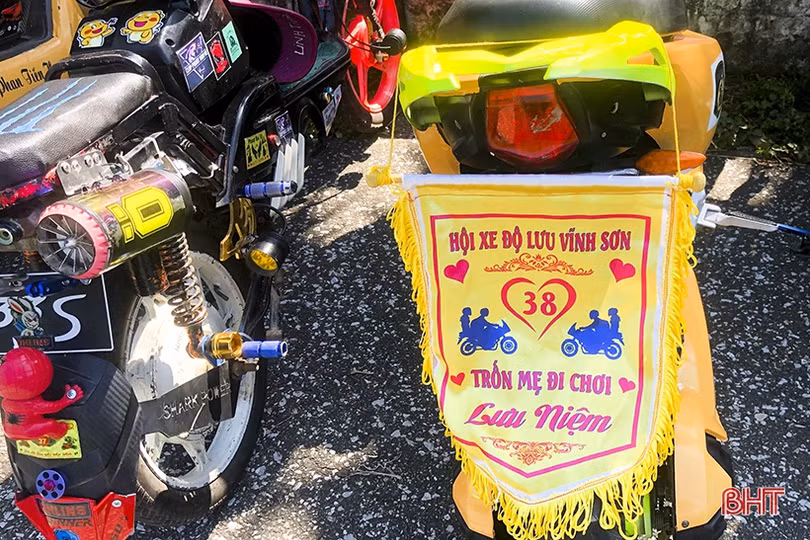 Hà Tĩnh: Xử lý hàng chục thanh thiếu niên tụ tập họp nhóm xe máy điện “độ” giữa mùa dịch