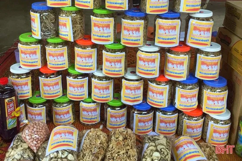 Phụ nữ Hà Tĩnh hướng về miền Nam ruột thịt