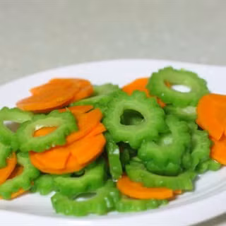 Mướp đắng - món ăn thuốc quý giải nhiệt, giải độc ngày hè