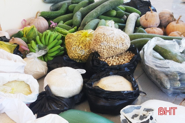 Vũ Quang quyên góp hơn 20 tấn nhu yếu phẩm ủng hộ đồng bào TP. Hồ Chí Minh