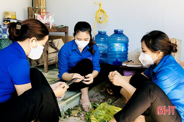 Bữa cơm tình nghĩa tri ân cựu TNXP ở TP Hà Tĩnh