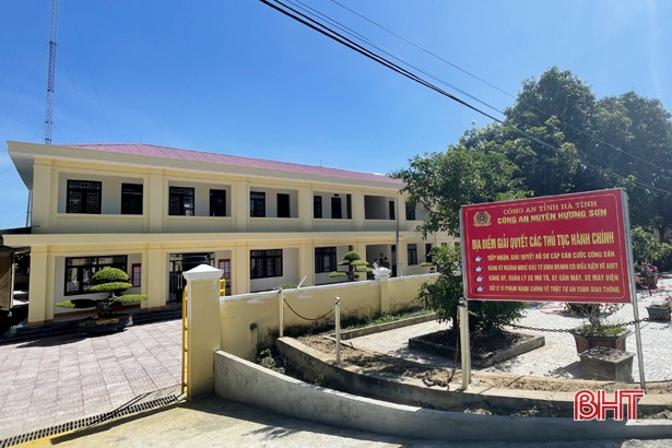 Công an Hương Sơn khai trương địa điểm giải quyết các thủ tục hành chính