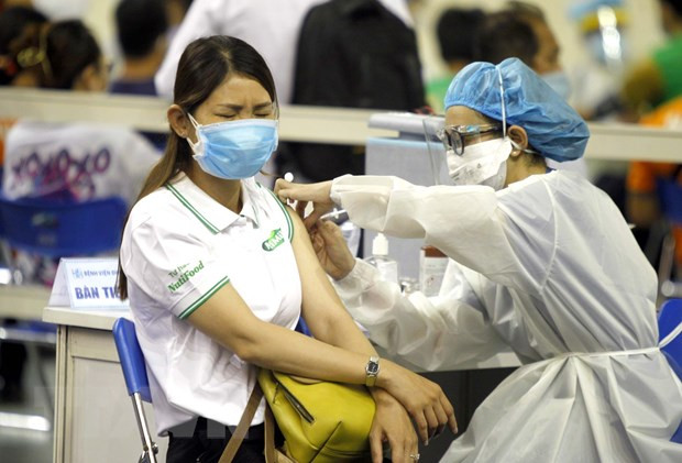 Bộ Y tế hỏa tốc yêu cầu đẩy nhanh tiêm chủng vaccine phòng COVID-19 hình ảnh 1 Bộ Y tế hỏa tốc yêu cầu đẩy nhanh tiêm chủng vaccine phòng COVID-19