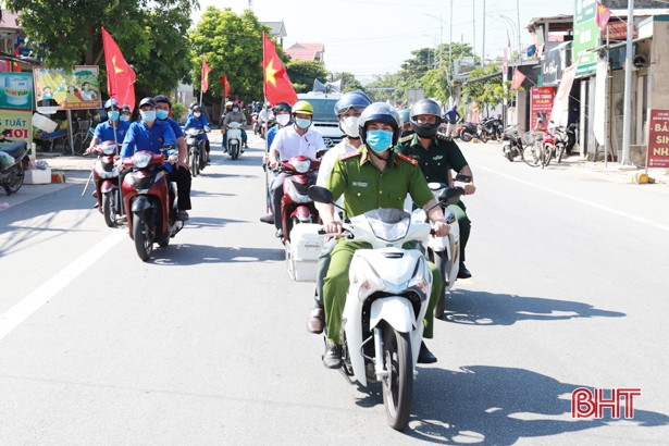 Hơn 11 nghìn hộ dân Nghi Xuân cam kết chống dịch Covid-19 và không xuất nhập cảnh trái phép
