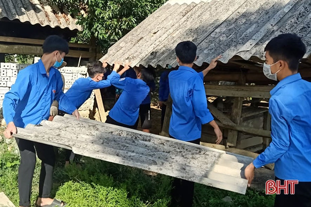 Hơn 3.000 ĐVTN Hà Tĩnh tham gia “Ngày tình nguyện chung sức xây dựng nông thôn mới”