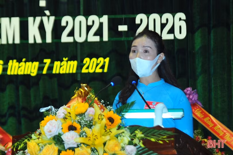 Bà Trương Thị Hằng tái cử Chủ tịch Hội LHPN huyện Hương Khê