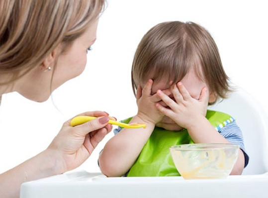 Biện pháp giúp cha mẹ kích thích trẻ ăn uống ngon miệng