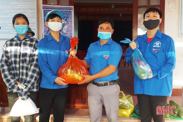 Vũ Quang quyên góp hơn 20 tấn nhu yếu phẩm ủng hộ đồng bào TP. Hồ Chí Minh