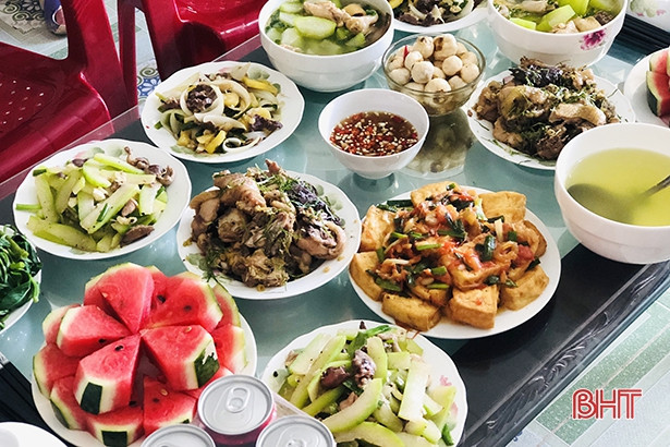 Bữa cơm tình nghĩa tri ân cựu TNXP ở TP Hà Tĩnh