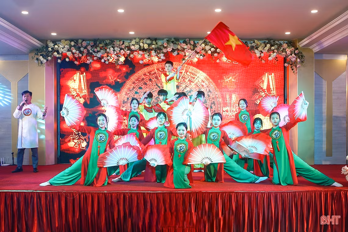 Hà Tĩnh tuyên dương 173 giáo viên trung học cơ sở dạy giỏi