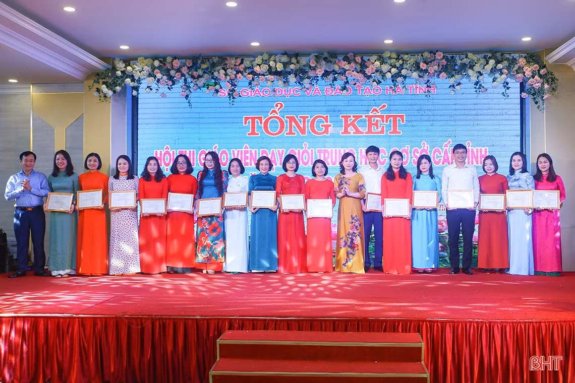 Hà Tĩnh tuyên dương 173 giáo viên trung học cơ sở dạy giỏi