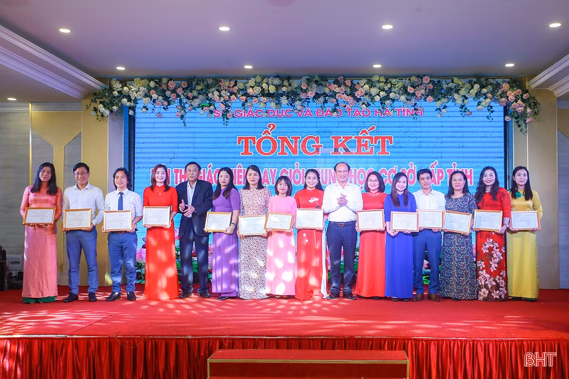 Hà Tĩnh tuyên dương 173 giáo viên trung học cơ sở dạy giỏi