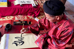 Thư pháp - hồn xưa trong nét chữ nay